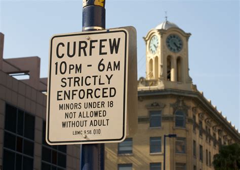curfew sockshare